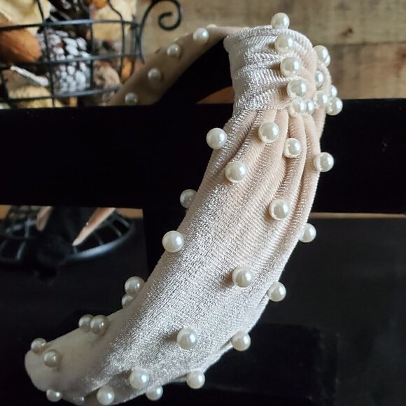Pearl Velvet Headband - Picture 4 of 4